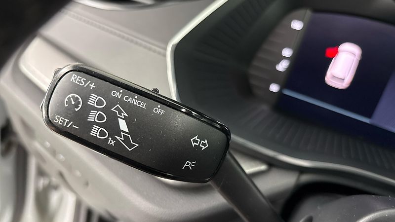 Škoda Octavia 2.0 TDI Ambition Combi - fotka 14 z 24