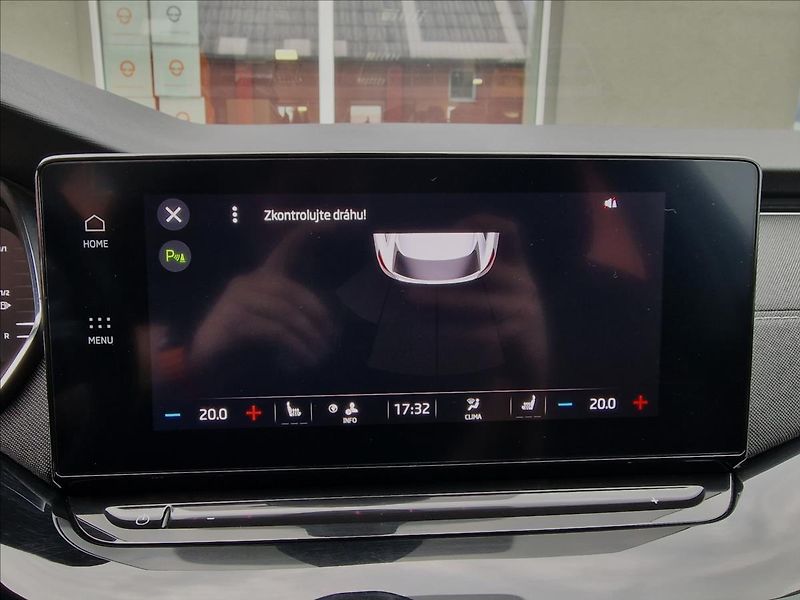 Škoda Octavia 2.0TDI Style, původ ČR,1.Maj. - fotka 27 z 50