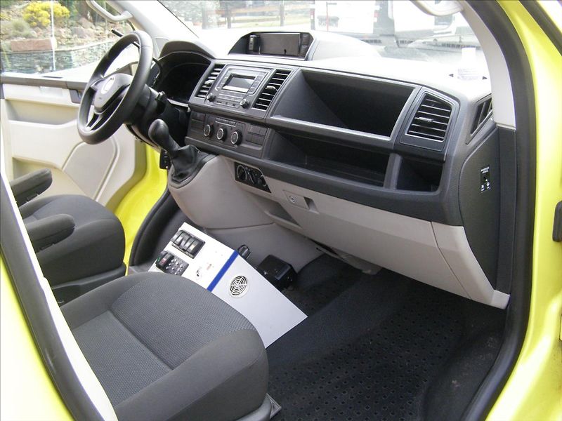 Volkswagen Transporter 2,0   150KW 4x4 DSG - fotka 23 z 34