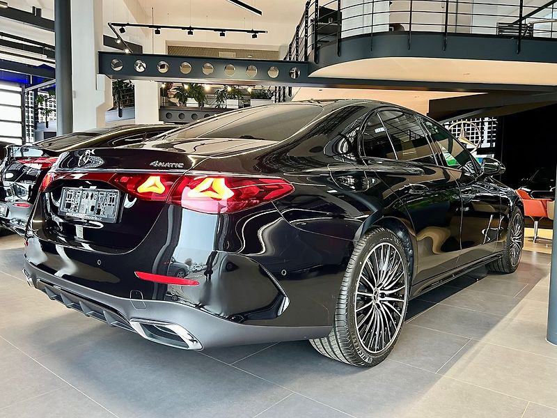 Mercedes-Benz Třídy E (2025) 300 de 4MATIC s EQ Linie AMG - fotka 4 z 12