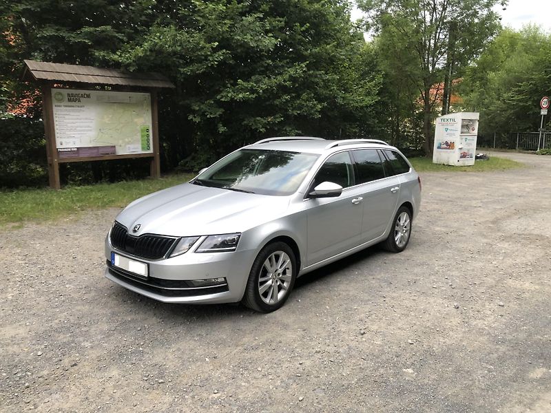 Škoda Octavia (2020) COMBI 1.5 TSI DSG STYLE 2020 - fotka 1 z 17