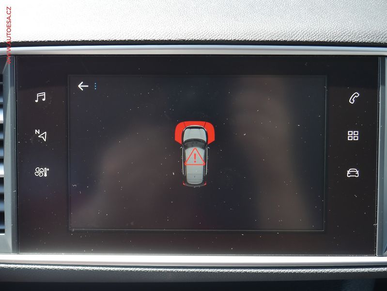 Peugeot 308 (2018) 1.2PT, 1.maj,ČR, Klima - fotka 19 z 23