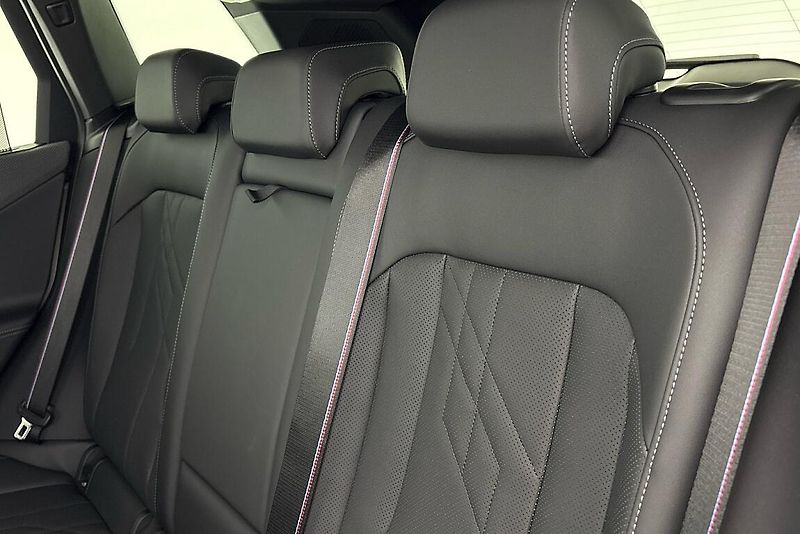 BMW X3 xDrive40d - fotka 8 z 25