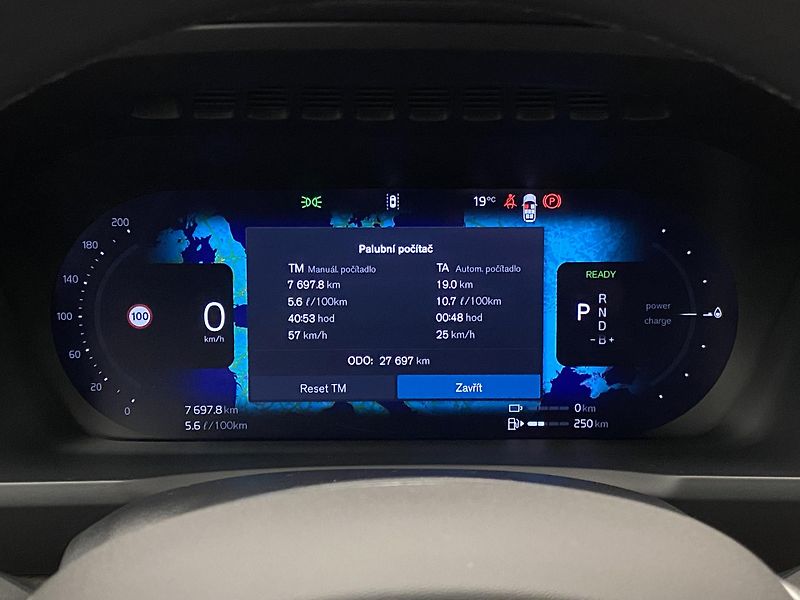 Volvo XC90 (2025) T8 AWD Plug-in DARK ULTRA - fotka 43 z 75