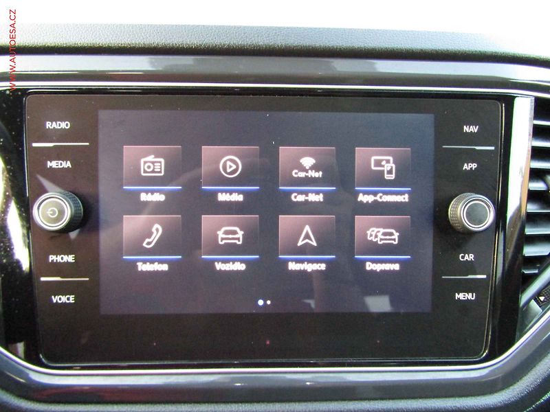 Volkswagen T-Roc (2019) 2.0 TDi 4x4, ČR, DSG, LED - fotka 16 z 21