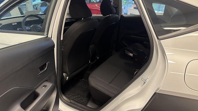 Hyundai Kona (2026) 1,0 TGDI COMFORT - fotka 6 z 9