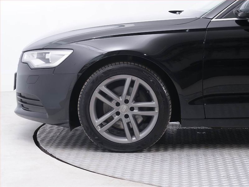 Audi A6 (2013) Design 3.0 TDI, 4X4, Automat - fotka 15 z 22
