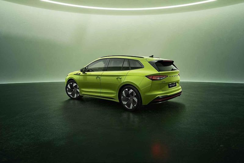 Maximální tempo šlo vyzkoušet v areálu polygonu automobilky v Úhelnici.