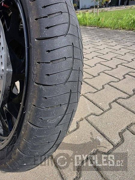 BMW S 1000 XR (2020) - fotka 12 z 14