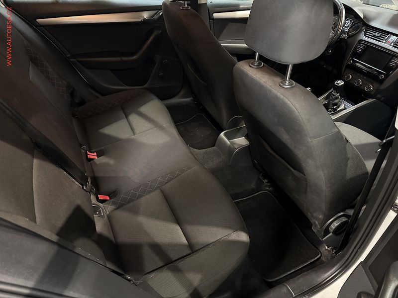 Škoda Octavia (2017) 1.6 TDi, ČR, Active - fotka 11 z 14