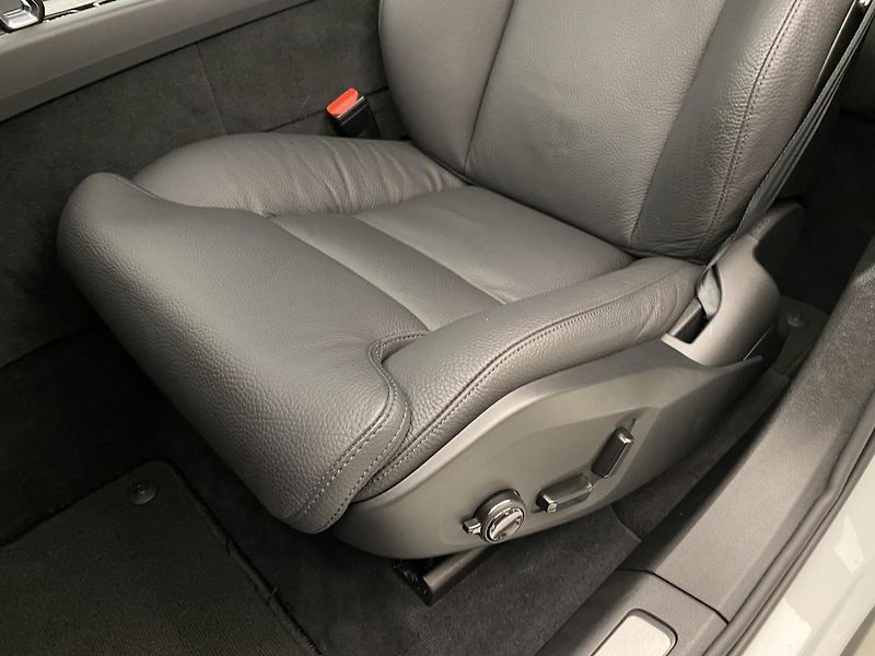 Volvo XC60 T8 AWD DARK PLUS REZERVACE - fotka 24 z 46
