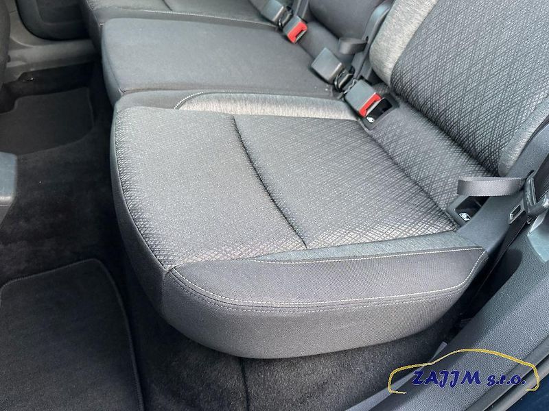 Škoda Karoq Exclusive 2.0TDI 110kw 4x4 DSG - fotka 39 z 52