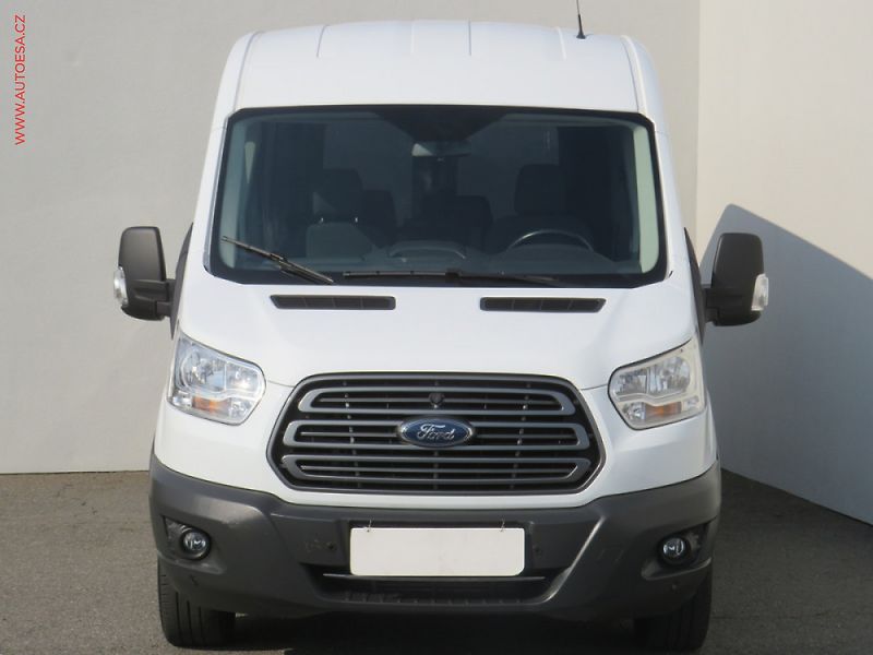 Ford Transit (2016) 2.2TDCi L2H2 9míst, Trend, AC - fotka 2 z 3