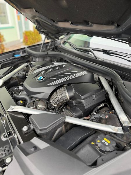 BMW X7 (2022) M50i 390kW - fotka 15 z 19