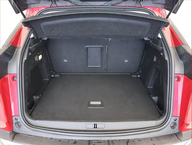 Peugeot 3008 (2018) 1.6 BlueHDi, Automat - fotka 14 z 20