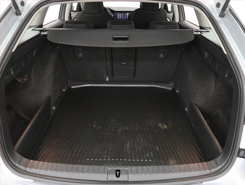 Škoda Octavia (2022) Ambition 2.0 TDI, ČR,1.maj - fotka 13 z 24