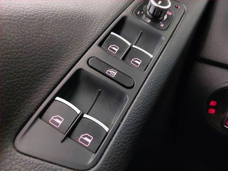 Volkswagen Tiguan (2013) Sport&Style 1.4 TSI - fotka 18 z 18