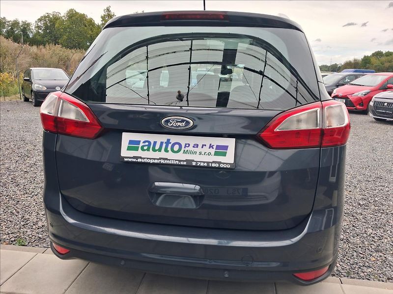Ford Grand C-MAX 2,0 tinanium, kamera, keyless - fotka 6 z 15