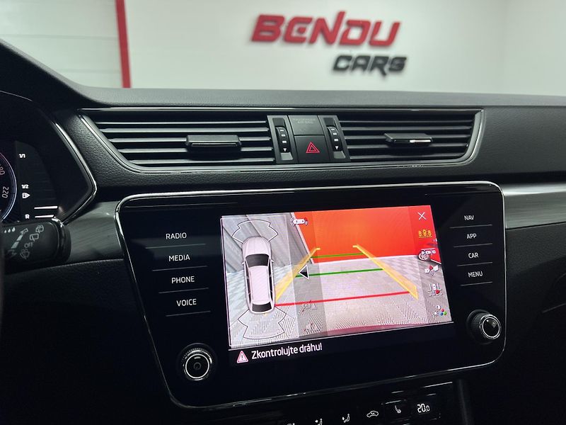 Škoda Superb 2.0 TSI 140 kW Style Servis - fotka 46 z 50