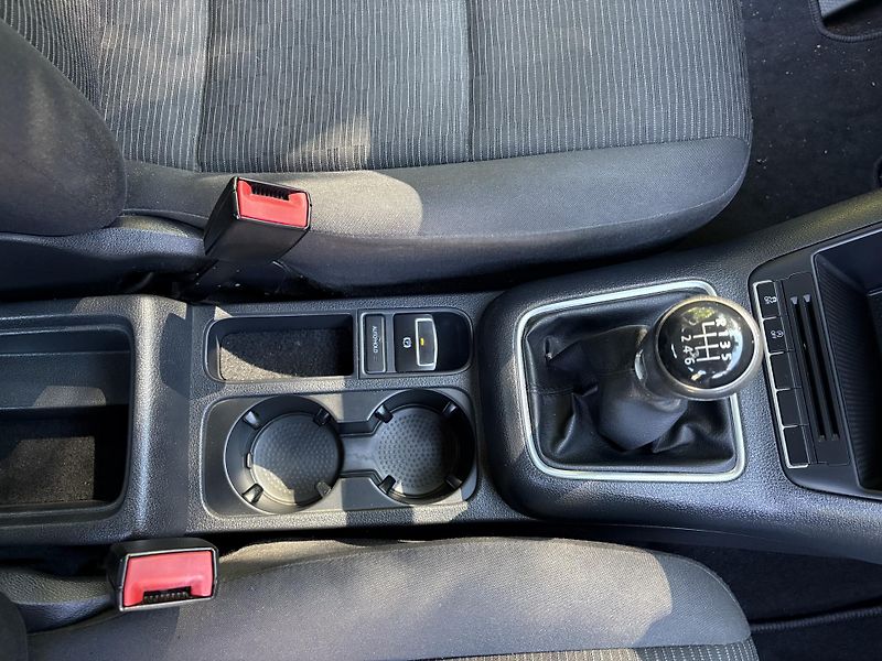 Volkswagen Tiguan (2012) 1.4 TSI BlueMotion Tech -PĚKNÝ - fotka 13 z 26
