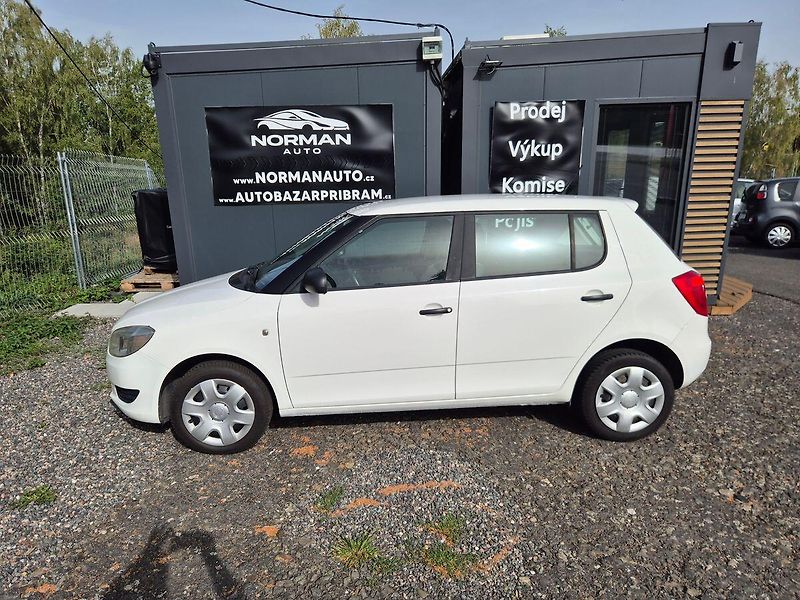 Škoda Fabia (2013) 1.6TDi 55kw, klima, pěkný stav - fotka 8 z 21