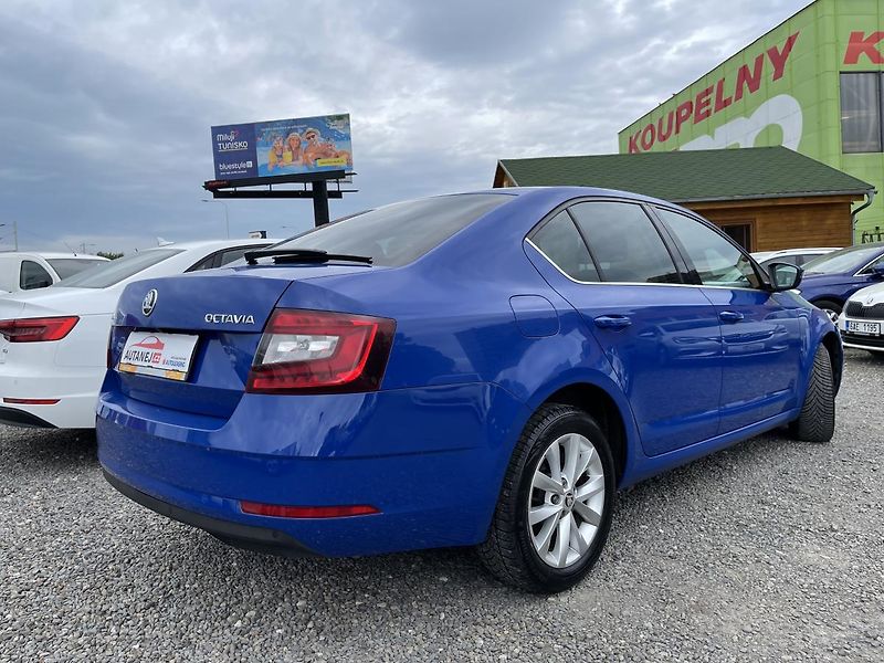Škoda Octavia 1.6 TDi 85kW Dsg STYLE+ DPH ČR - fotka 9 z 39