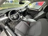 Škoda Superb 2,0 TDi DPH  360° Travel Asist - náhled 14