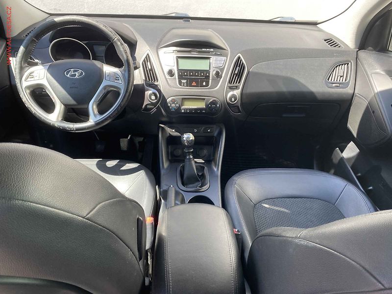 Hyundai ix35 (2012) 1.7 CRDi, ČR, AC, panor - fotka 8 z 18