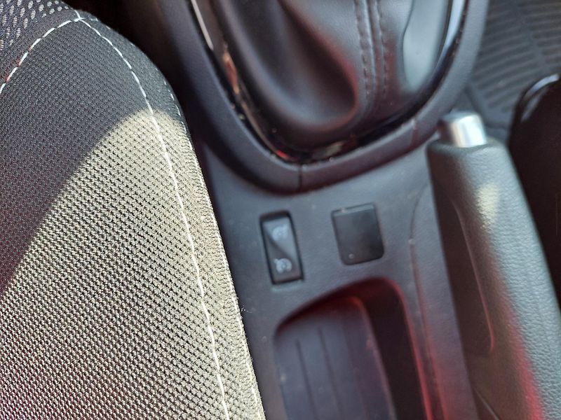 Renault Clio (2020) IV. Intens - fotka 14 z 25