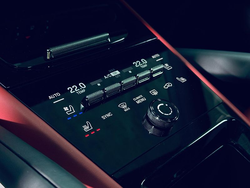 Porsche Cayenne (2025) VZDUCH SPORTDESIGN BOSE CHRONO - fotka 25 z 40