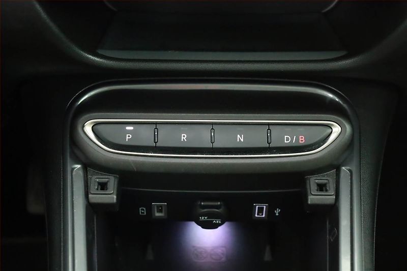 Fiat 600 (2024) La Prima 54 kWh, SoH 96% - fotka 10 z 12