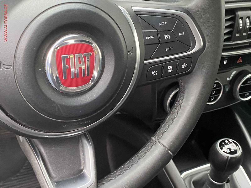 Fiat Tipo (2022) 1.0FireFly RED, Cross, LED - fotka 13 z 18