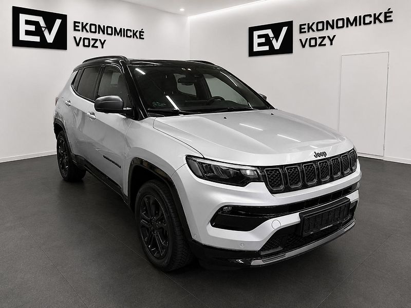 Jeep Compass (2022) 1.3 T4 PHEV 190CV 80 ANNIVERS. - fotka 9 z 55