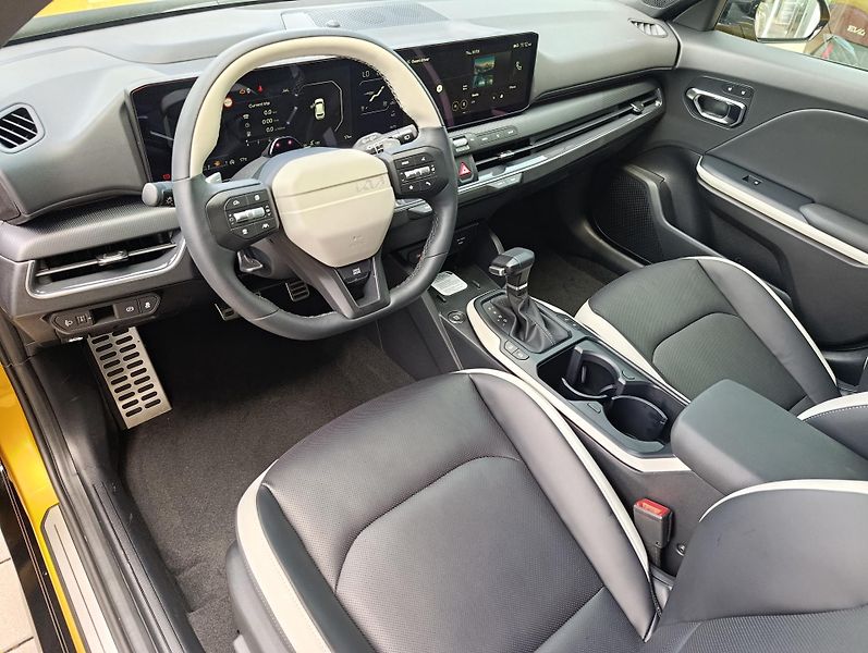Kia K4 (2026) CL4 1,6 T-GDi 7DCT GT-LINE+S - fotka 4 z 6