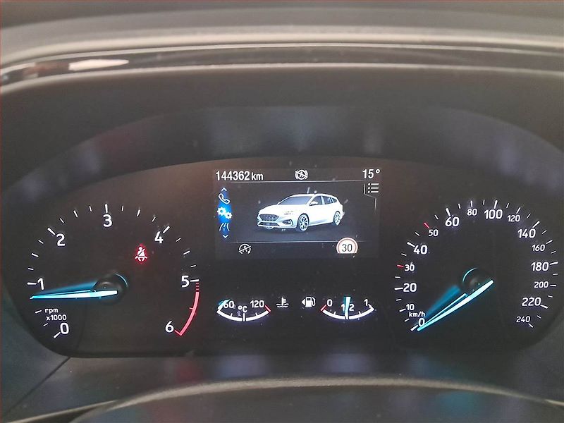 Ford Focus (2020) ST-Line 2.0 EcoBlue, Navi - fotka 11 z 21