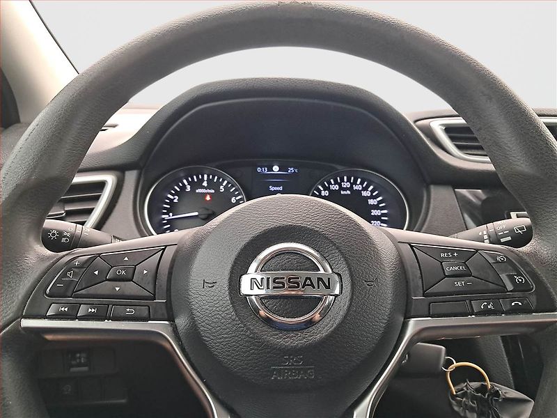 Nissan Qashqai (2020) 1.3 DIG-T, Serv.kniha - fotka 15 z 16