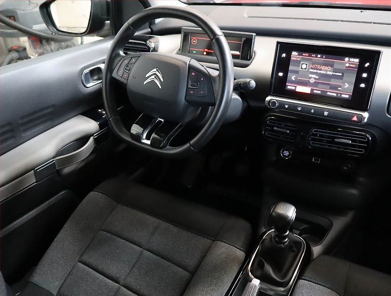 Citroën C4 Cactus (2019) 1.2 PureTech, ČR,1.maj - fotka 7 z 22