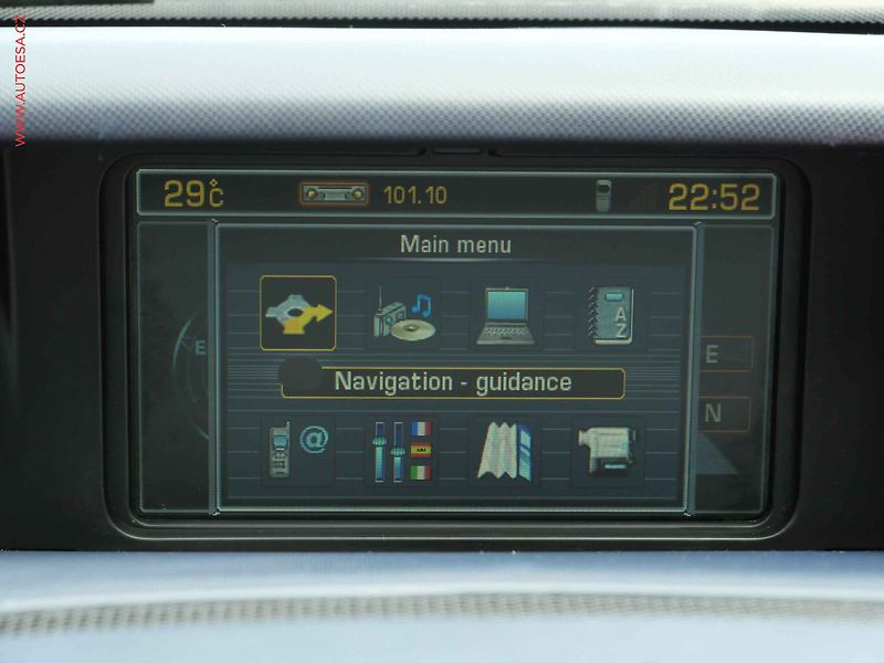 Peugeot 1007 (2006) 1.4HDi, ČR, AC, TZ, navi - fotka 17 z 17