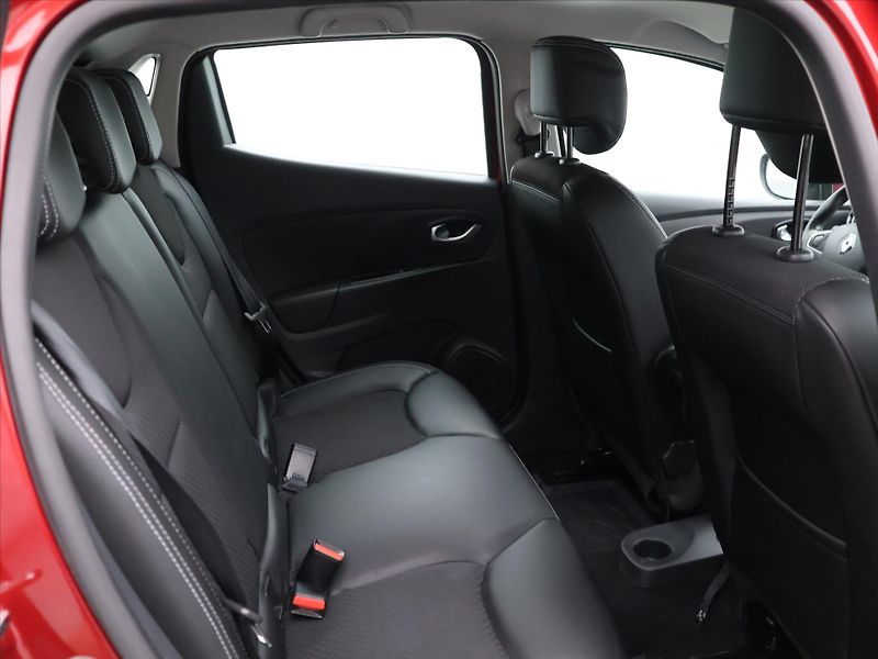 Renault Clio 1.2 TCe 87kW Intens Aut. LED - fotka 12 z 32