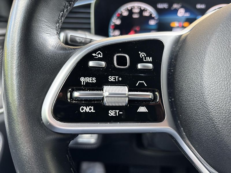 Mercedes-Benz GLE (2023) 400d 4MATIC 9GTRONIC AMG Paket - fotka 24 z 166