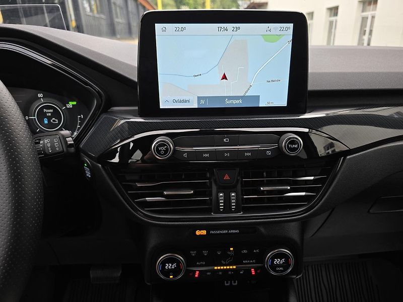 Ford Kuga 140kW 4x4 AWD ST-LINE -DPH - fotka 20 z 43