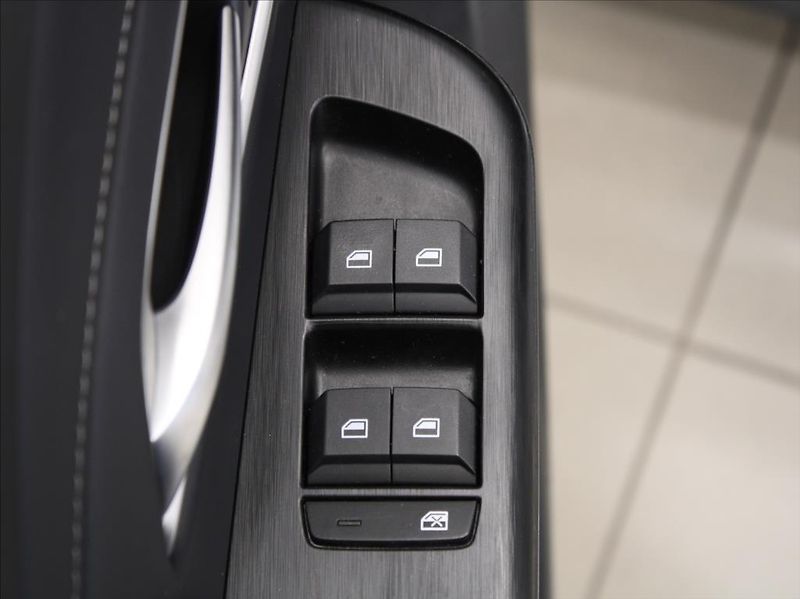 MG ZS 1,5 Hybrid+ Exclus.Akční Cena! - fotka 21 z 27