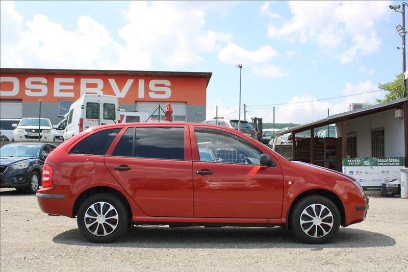 Škoda Fabia 1,4 i  STK 4/2028, 94.770 km - fotka 4 z 18