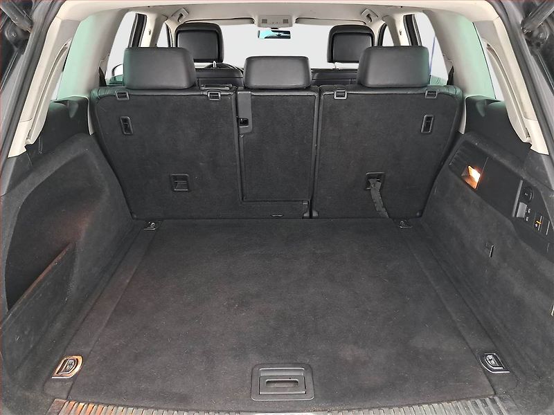 Volkswagen Touareg (2010) 3.0 TDI, 4X4, Automat, Kůže - fotka 14 z 25
