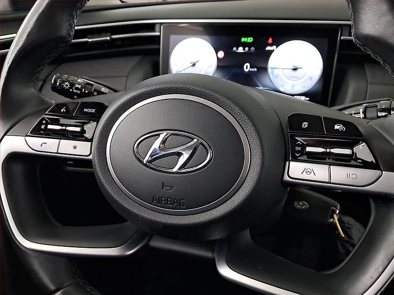 Hyundai Tucson (2023) 1.6 T-GDI - fotka 16 z 17