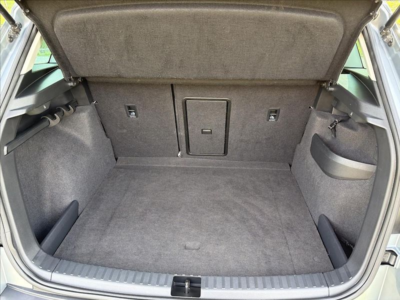 Škoda Karoq 2,0 TDI 110 kW DSG DPH ČR - fotka 34 z 35