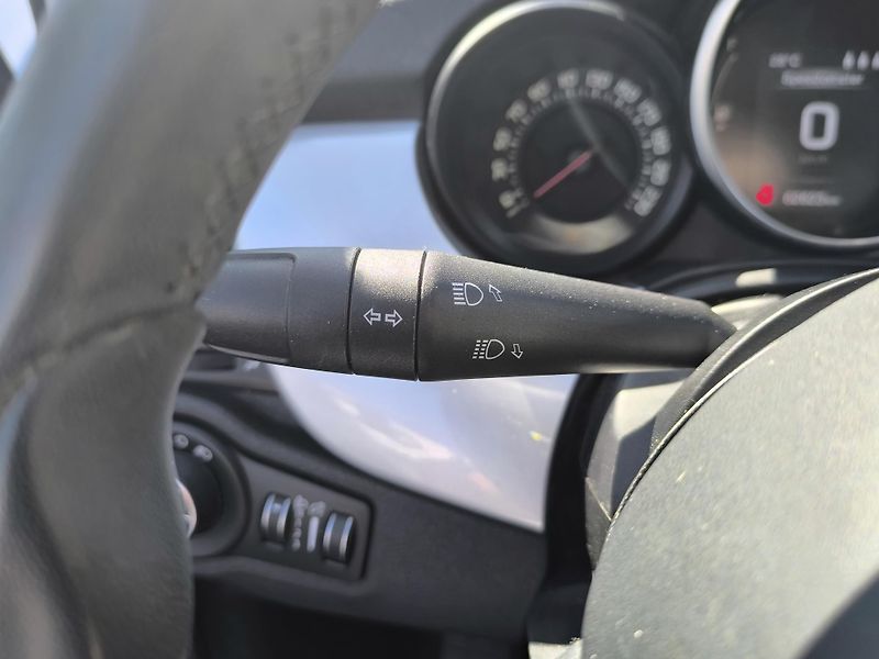 Fiat 500X (2015) 1.6 E-Torq 110k Plus - fotka 16 z 43