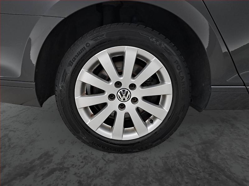 Volkswagen Passat (2015) Comfortline 2.0 TDI, Automat - fotka 15 z 18