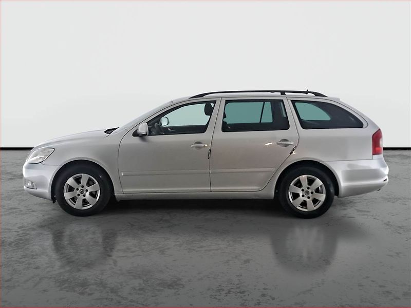 Škoda Octavia (2012) Elegance 1.6 TDI, po STK - fotka 3 z 17