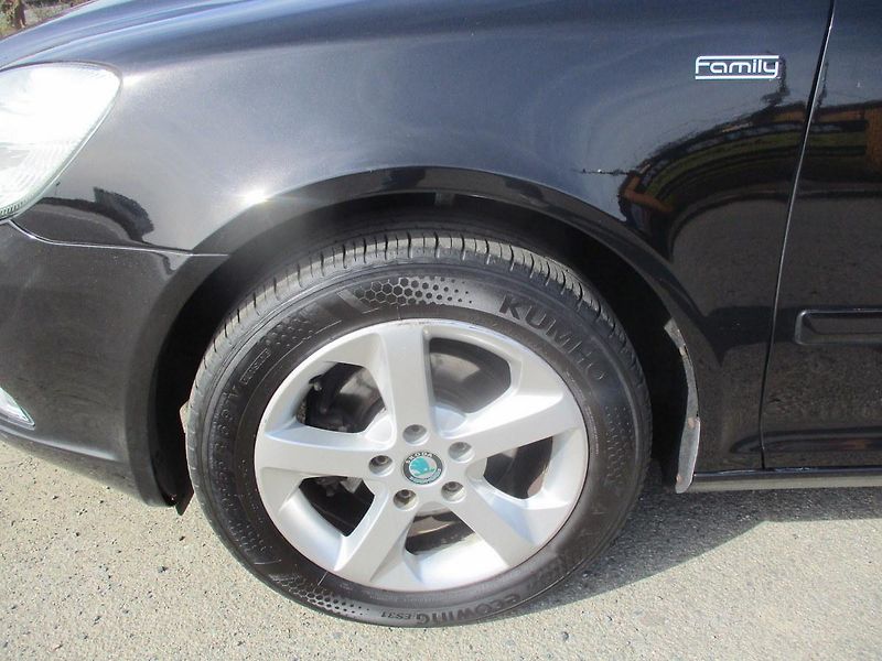 Škoda Octavia 1.2 TSi*TAŽNÉ*L+Z PNEU*VÝHŘEV - fotka 19 z 43